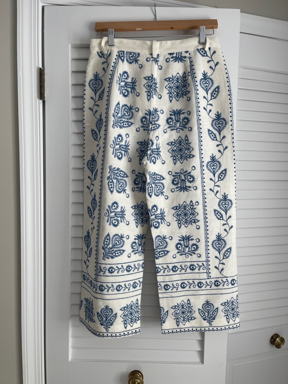 Zara Cream Pants with Blue Floral Embroidery - Picture 3 of 8